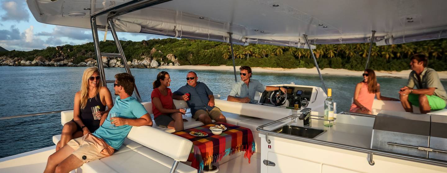 Moorings 514 PC flybridge