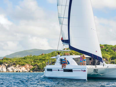 Moorings 4000 Sailing Catamaran