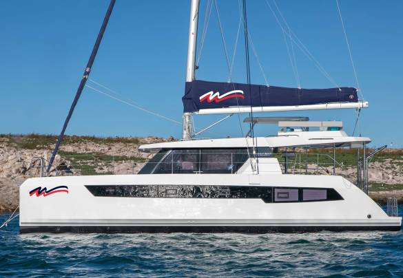 Moorings 4200 portside