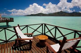 Tahiti hotel and deck